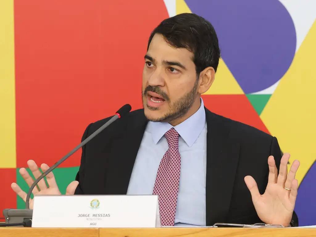 Comissão de Ética da Presidência afasta conflito e libera Messias para sabatina