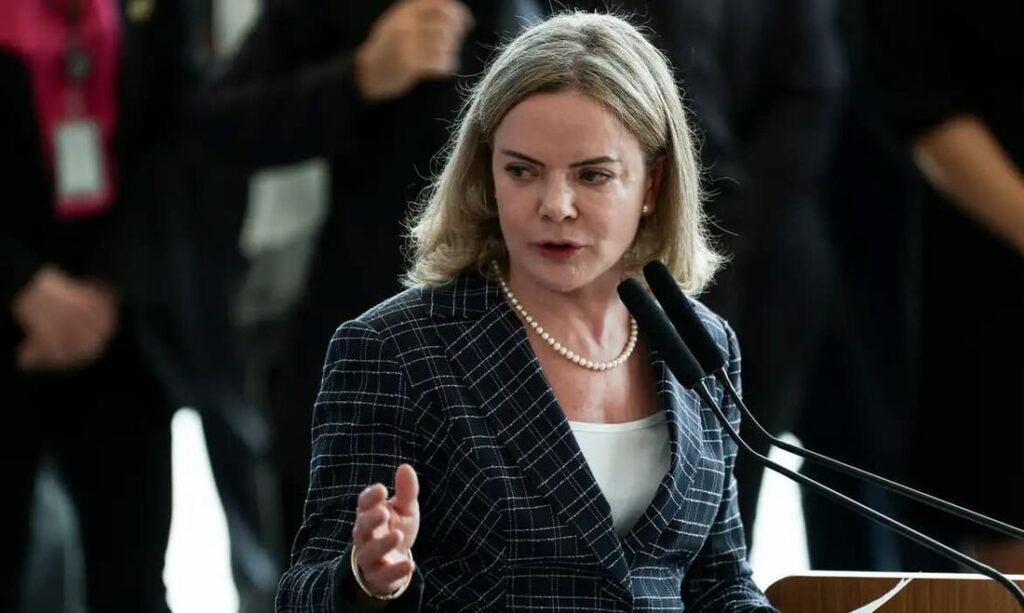 Derrite como relator do PL Antifacção contamina debate, diz Gleisi