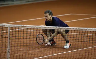 Bruno Soares retorna às quadras para enfrentar lendas do tênis