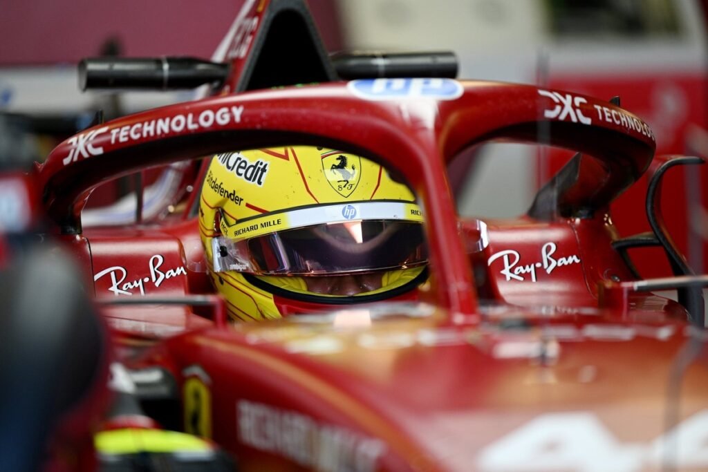 F1-Hamilton defende congelamento da Ferrari:"Foi a decisão certa"