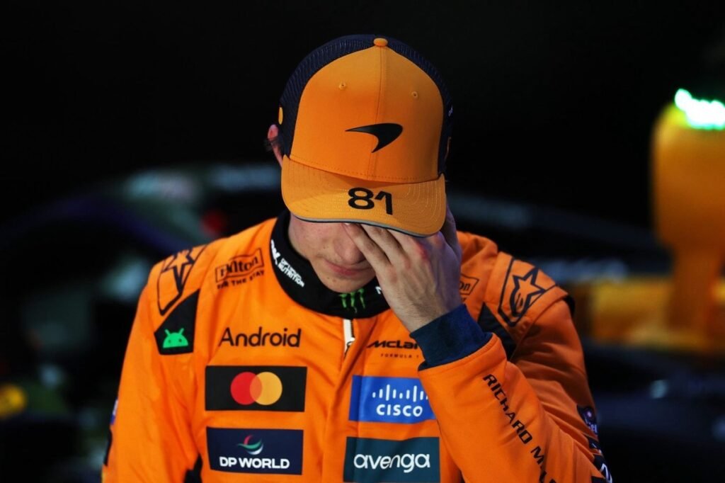 'Piastri está negociando para sair da McLaren', garante ex-F1