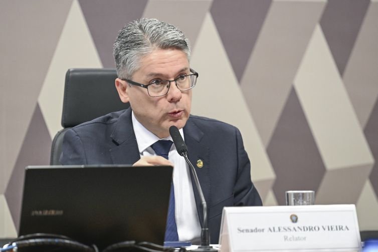CPI do Crime convoca Bacellar, presidente da Alerj solto por colegas