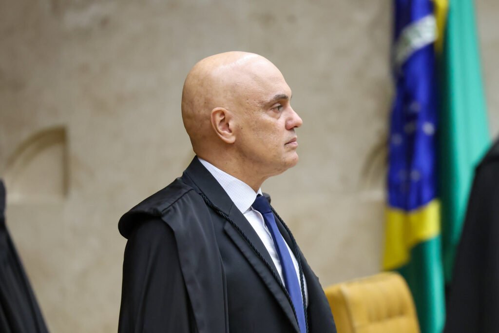 Moraes agenda perícia médica de Bolsonaro para dia 17 após defesa pedir cirurgia