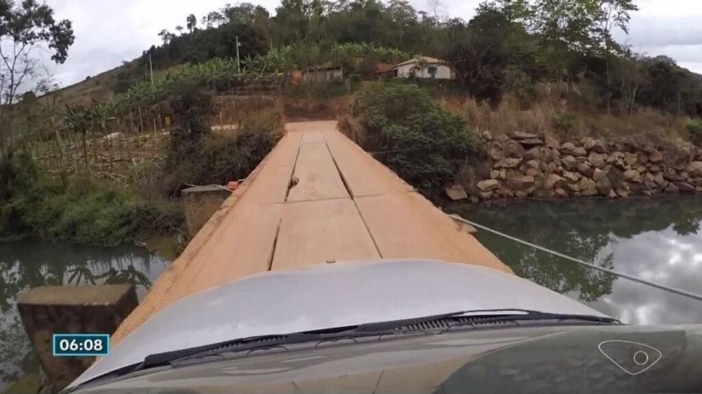 Motoristas esperam por obra de asfaltamento na ES-446 desde 2012