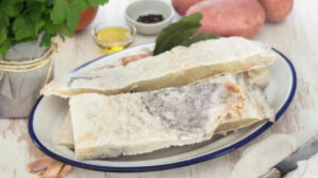 Como dessalgar o bacalhau corretamente? Confira aqui!