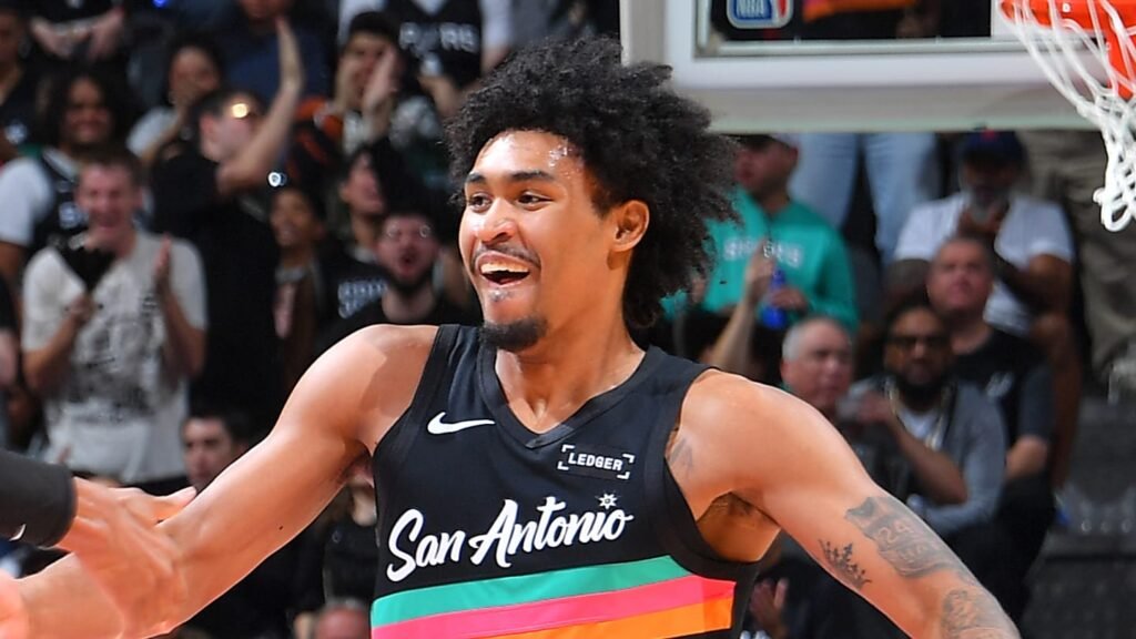 Com certeza parece que o Spurs convocou a melhor guarda duas vezes consecutivas