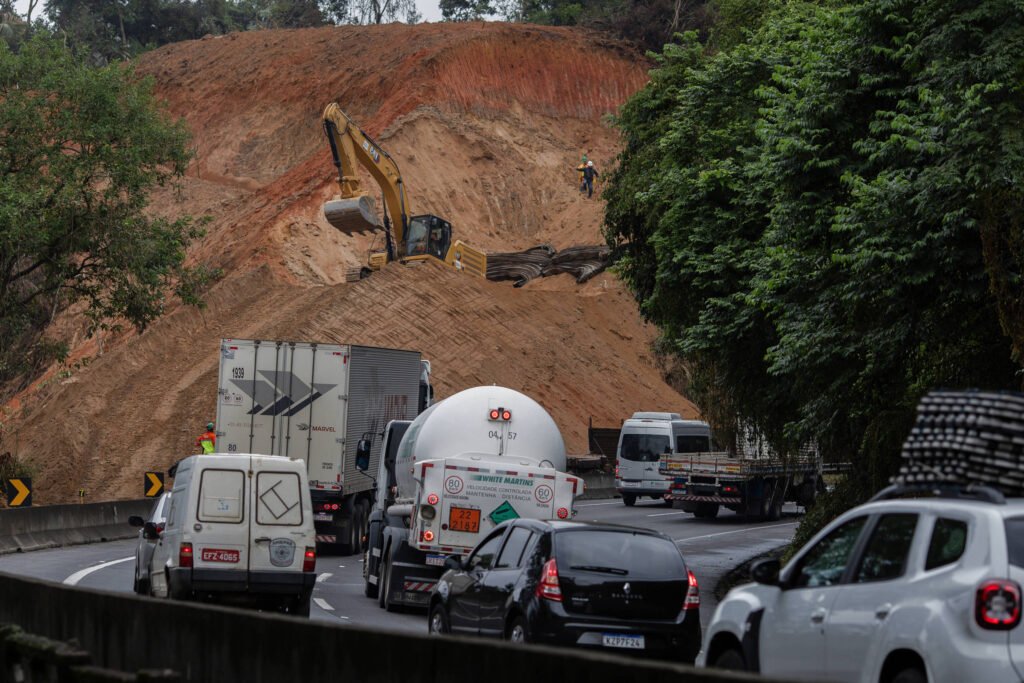 Novo PAC chega a 2026 sob protagonismo do setor privado - 31/12/2025 - Economia