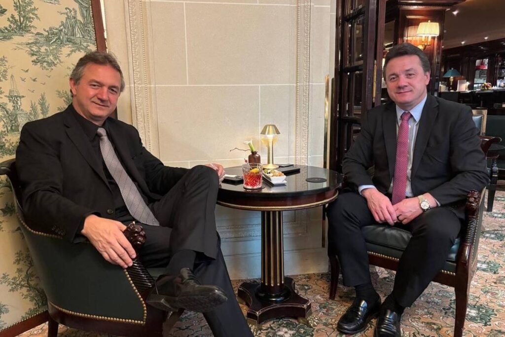 Irmãos Batista miram projeto de petróleo na Venezuela - 18/01/2026 - Economia