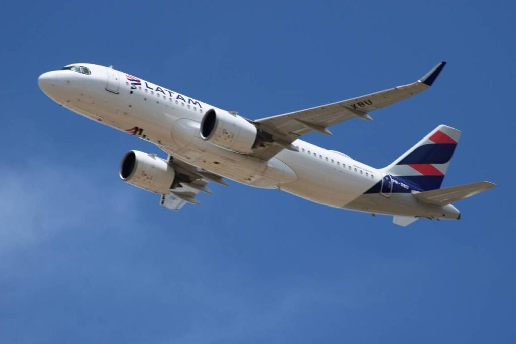 Latam bate recorde de voos domésticos no Brasil - 07/01/2026 - Painel S.A.