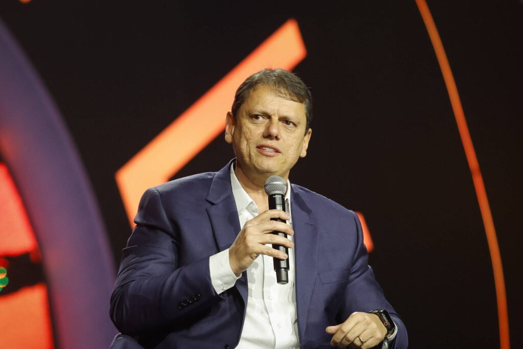 Empresas de SP acessam R$ 2 bi no exterior com programa - 13/01/2026 - Painel S.A.