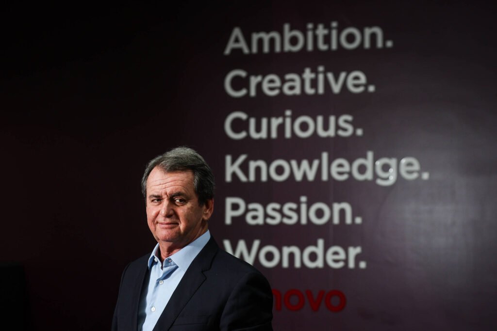 Lenovo lança IA pessoal para concorrer com big techs - 10/01/2026 - Economia