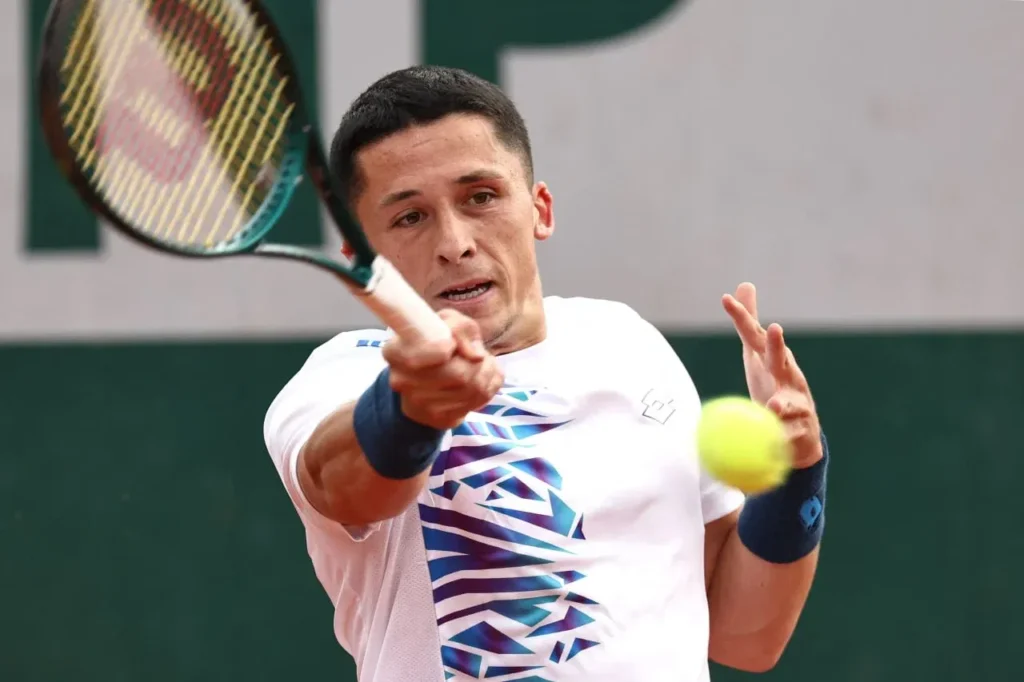 Mayot e Blanchet eliminados, Grenier avança para a segunda rodada • TennisTemple