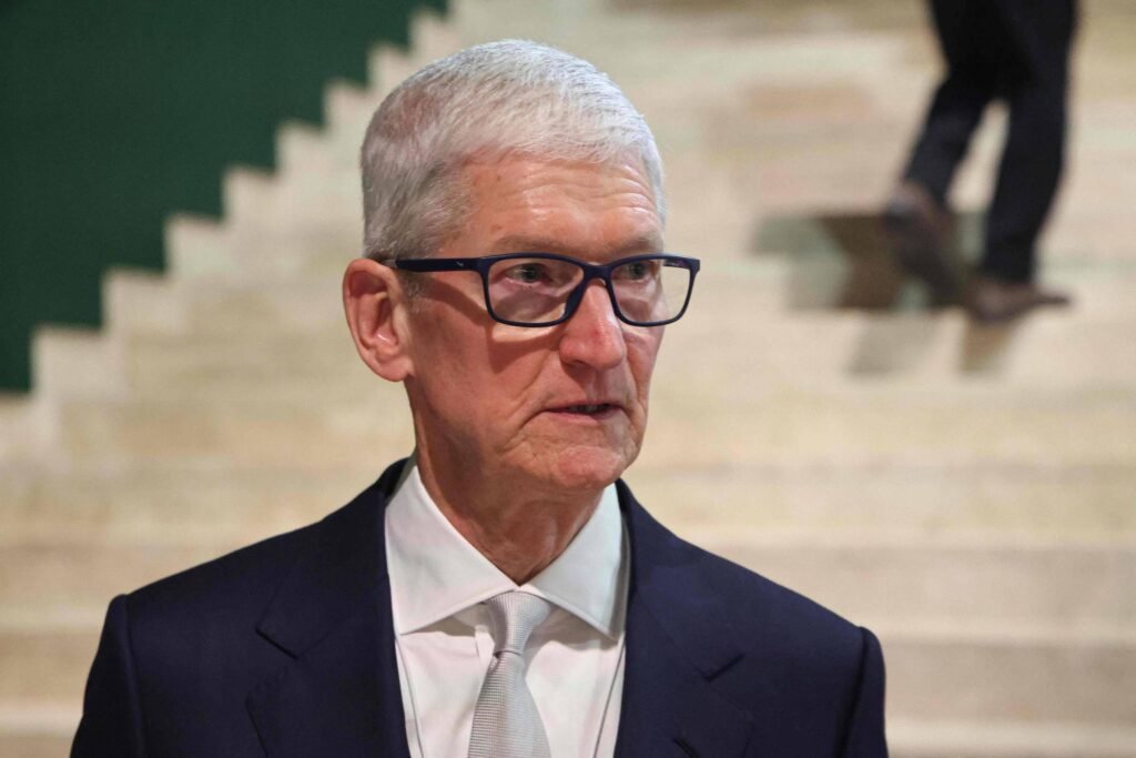 ICE: Tim Cook pede 'desescalada' das ações após 2 mortes - 28/01/2026 - Tec