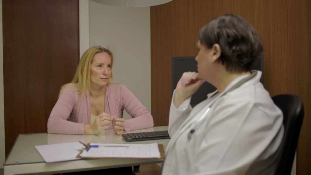 Reposição hormonal na menopausa: o que a ciência já sabe sobre riscos e benefícios