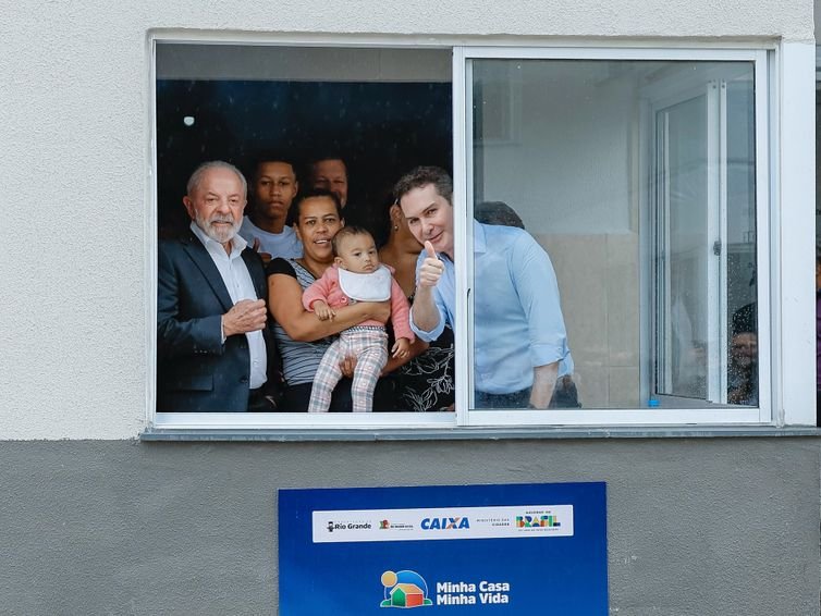 Lula entrega 1.276 unidades do Minha Casa, Minha Vida no RS