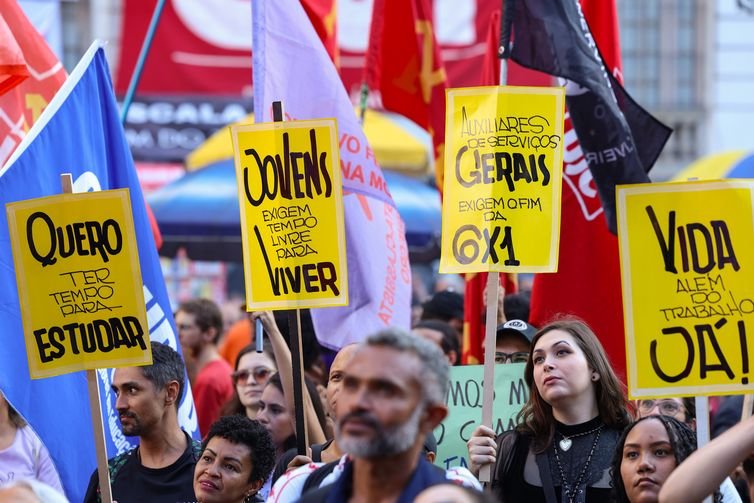 Boulos acredita que fim da escala 6x1 pode ser aprovado neste semestre