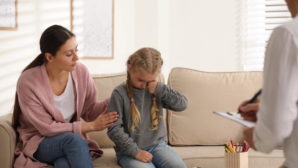 Autismo e TDAH: diagnóstico dos filhos leva pais a se reconhecerem neurodivergentes