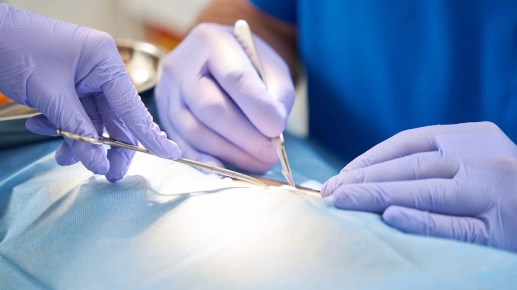 Como escolher um cirurgião plástico com segurança