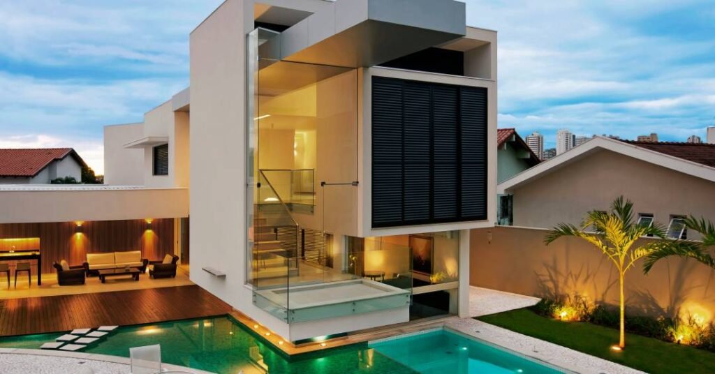 Piscina na entrada é destaque desta casa em Campo Grande