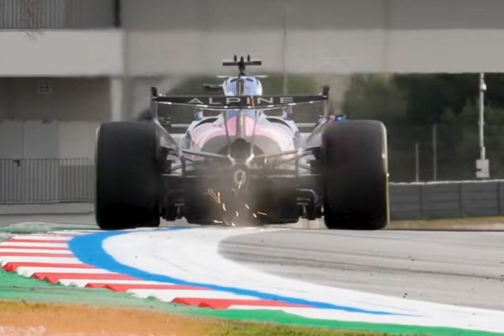 Alpine traz asa traseira inovadora para 2026; entenda