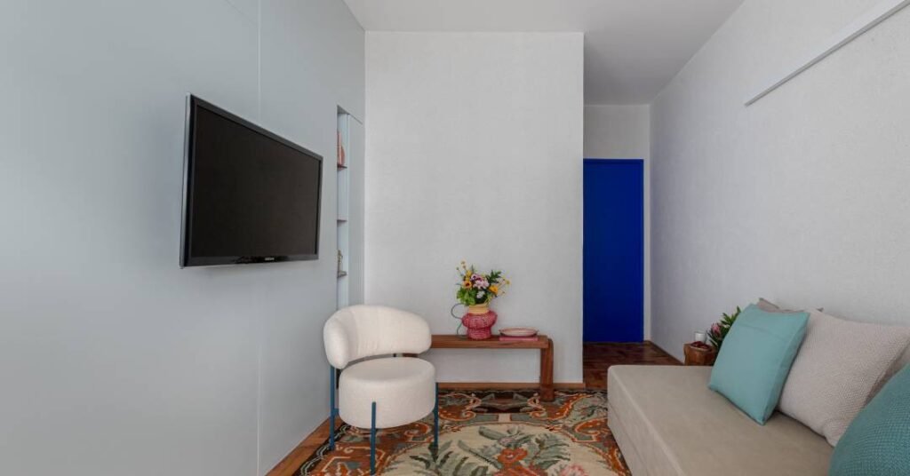 Apê compacto de 34 m² no Copan passa por reforma para garantir mais conforto