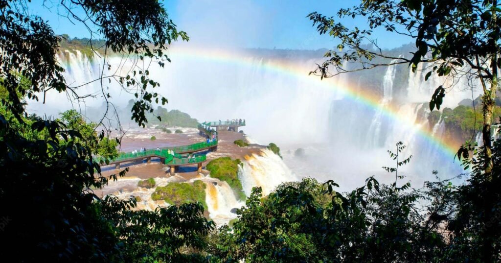 Cataratas do Iguaçu vão ganhar trilhas suspensas, tirolesas e nova passarela com vista para a Garganta do Diabo