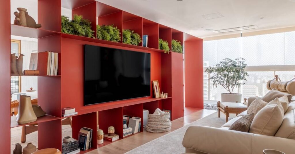 Estantes de serralheria trazem leveza, precisão e identidade aos projetos