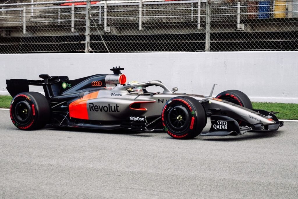 Bortoleto faz balanço de Barcelona: "Na direção certa"