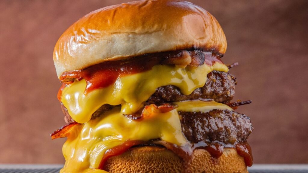 Receita de hambúrguer caseiro prático e barato