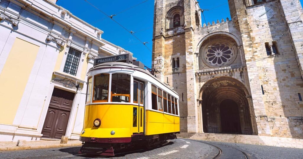 Portugal com bagagem! Passagens aéreas para Lisboa ou Porto a partir de R$ 3.252 ida e volta