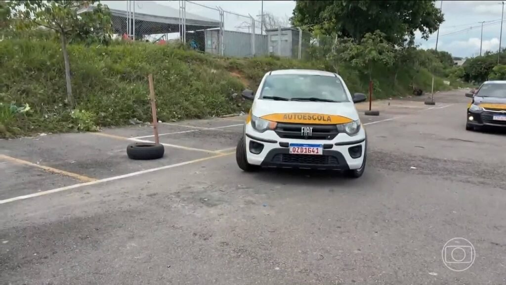 Senatran lança manual da prova prática da CNH e esclarece regras sobre a baliza