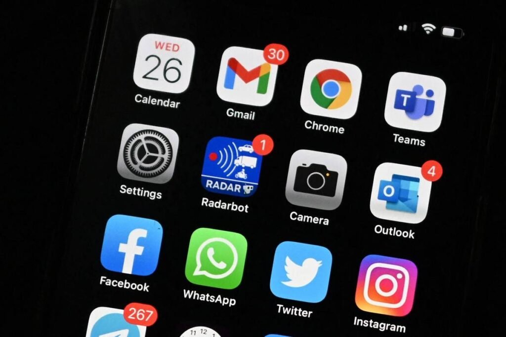 A rede social em que humanos não entram - 01/02/2026 - Ronaldo Lemos