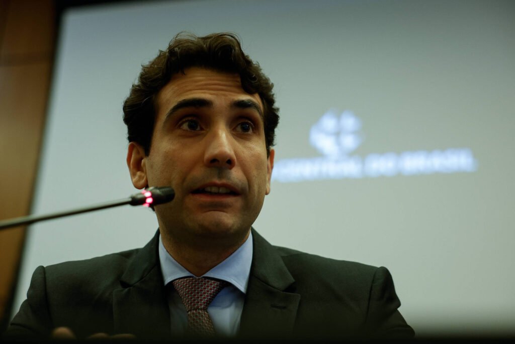 Master: BC vive clima de desconfiança com investigação - 01/02/2026 - Economia