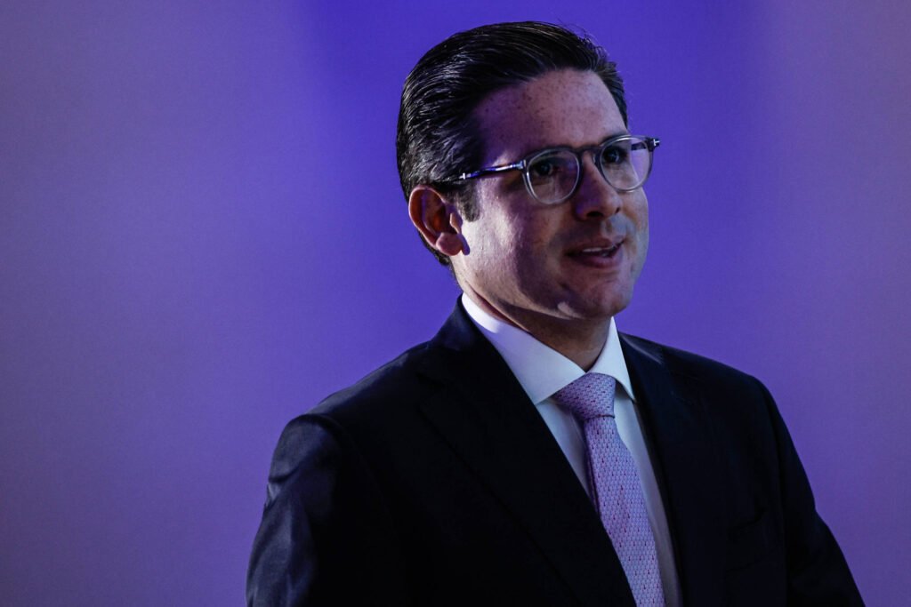 Benefício extrateto pode levar a escalada de penduricalhos - 04/02/2026 - Economia