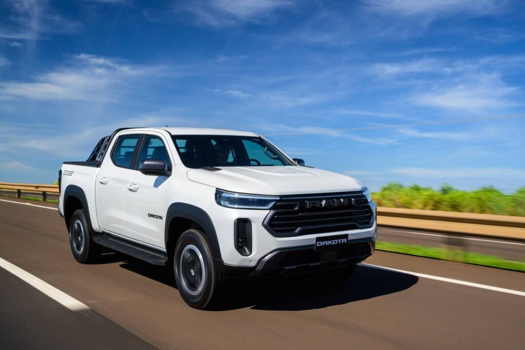 Picape argentina RAM Dakota estreia no mercado brasileiro - 09/02/2026 - Economia