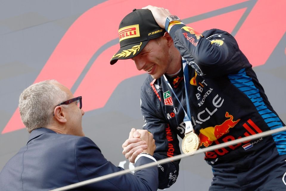 Domenicali duvida que Verstappen irá se aposentar da F1