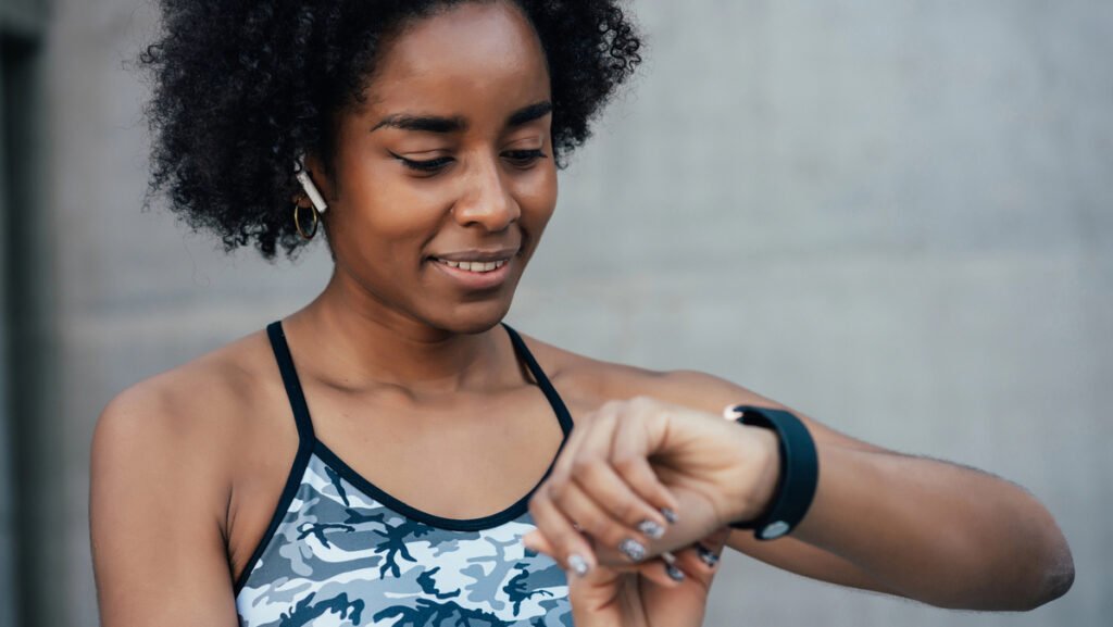 Como usar relógios inteligentes e outros wearables sem se cobrar demais?