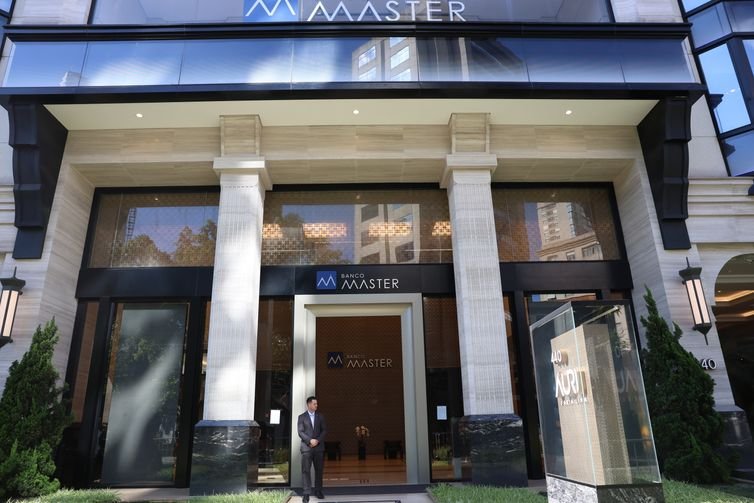 Senado instala comissão para apurar fraudes do Banco Master