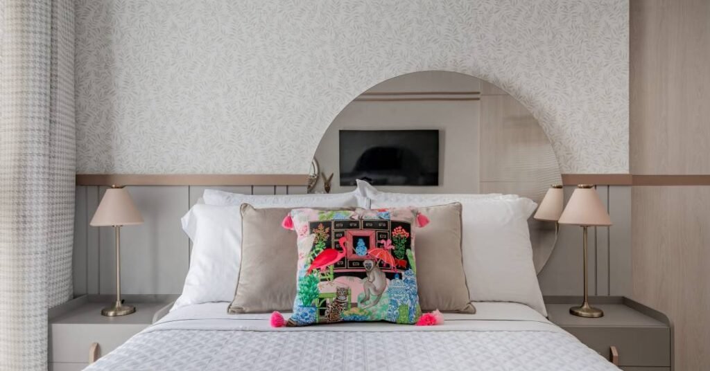 Sem marcenaria! 7 Ideias de cabeceiras criativas: transforme seu quarto com estilo e economia