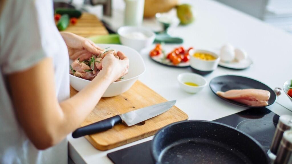 por que não se deve lavar carne ao cozinhar