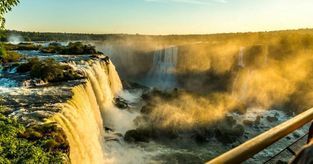 🧳 Bom demais! Pacotes de viagem para Foz do Iguaçu com voos + hotel a partir de R$ 616 por pessoa, em até 12x