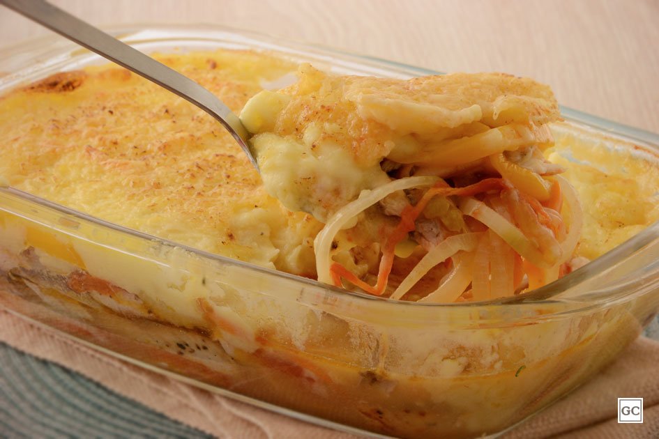 Escondidinho de peixe em camadas: fácil e diferente