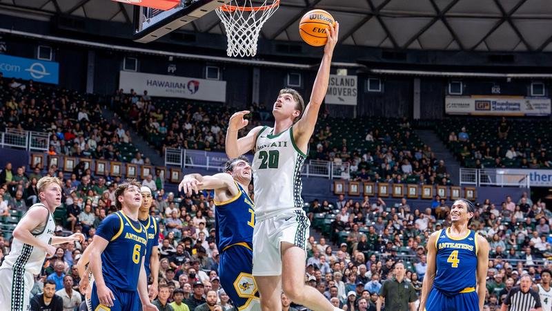 Basquete masculino enfrenta UC San Diego neste sábado