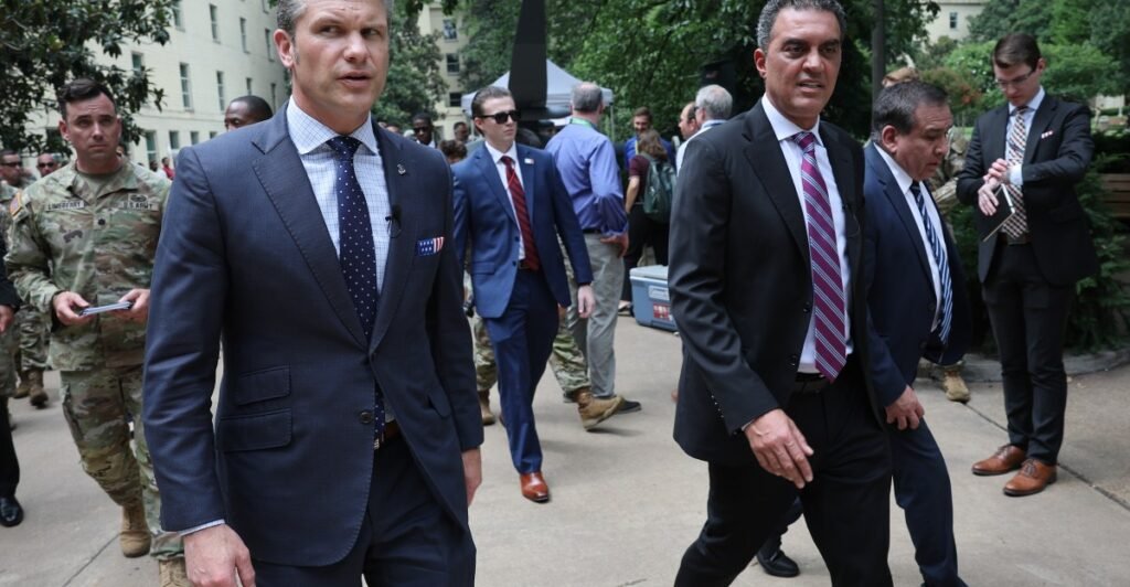 O esquadrão de irmãos AI do Pentágono de Pete Hegseth inclui um ex-executivo do Uber e um bilionário de private equity