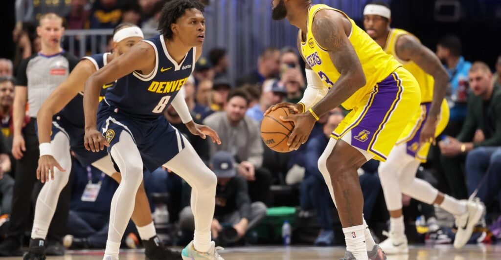 Como o Lakers poderia roubar Peyton Watson do Nuggets em free agency
