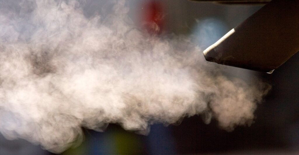 De uma só vez, Trump acaba com as regulamentações de gases de efeito estufa dos EUA