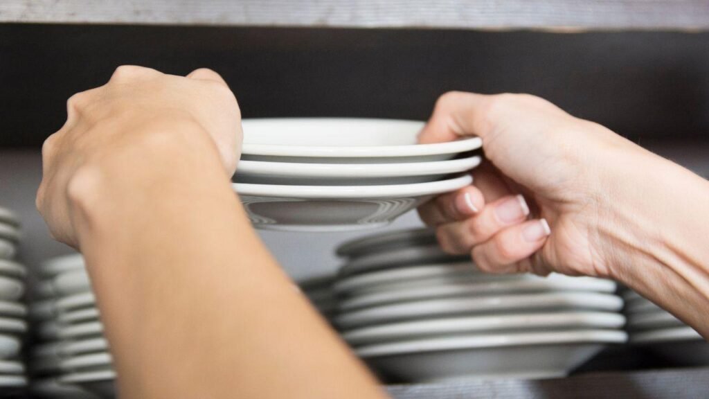 5 pequenos hábitos de limpeza que facilitam o dia a dia