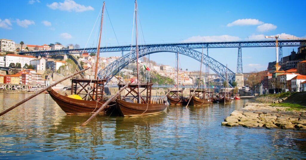 Portugal! Passagens para Lisboa ou Porto a partir de R$ 3.089 e por R$ 3.884 nas férias de julho