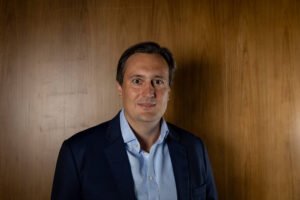 50% dos investidores do BR estão no 'tigrinho' do mercado - 28/03/2026 - Painel S.A.