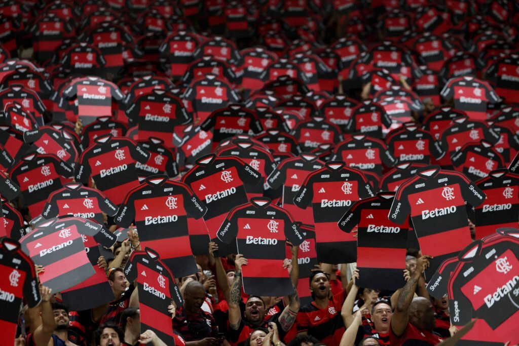 BRB aposta em banco do Flamengo para gerar receita - 02/03/2026 - Economia